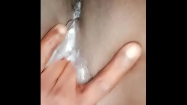 Ebony pussy play