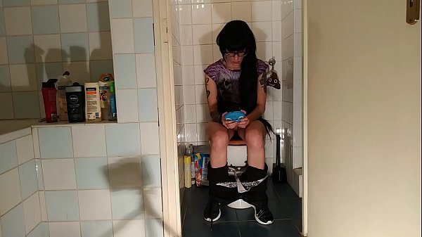 Slim teen girl pissing & in front of hidden cam pt1 HD