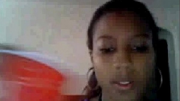 Ebony Teen Playing With Webcam  – more videos on dslwebcam.com
