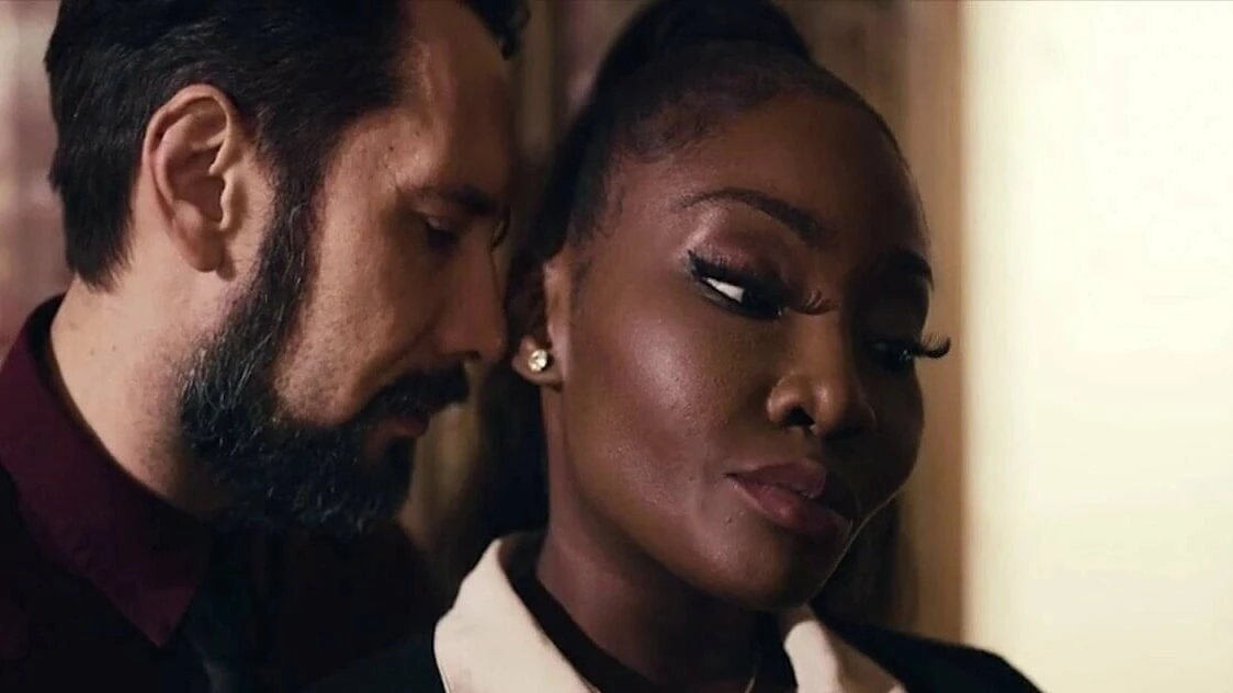 The Things – Ebony MILF Does To Keep Her Clients Happy